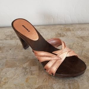Bronx Copper Wood Heels NWOT